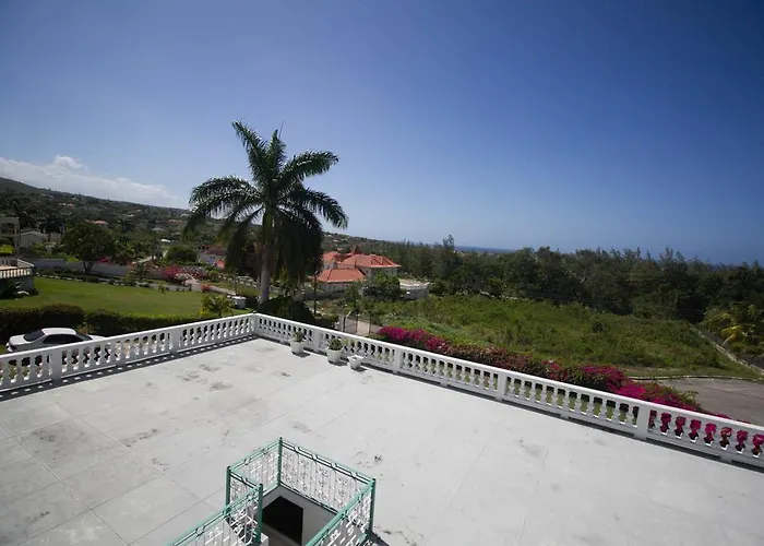 Sea View Chateau *